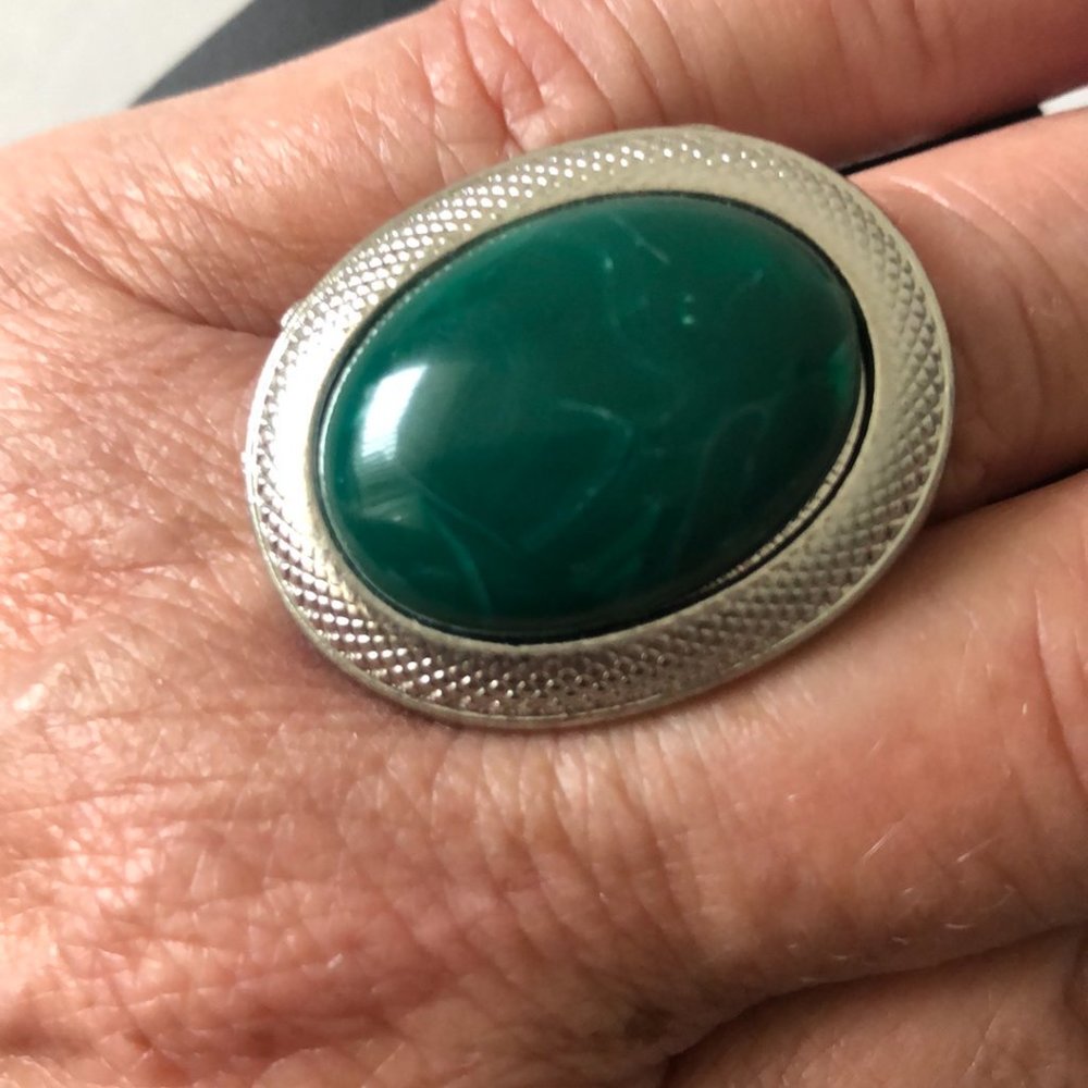 H&M Faux Malachite Green Ring Vtg Sz. Medium (7) - Picture 7 of 7